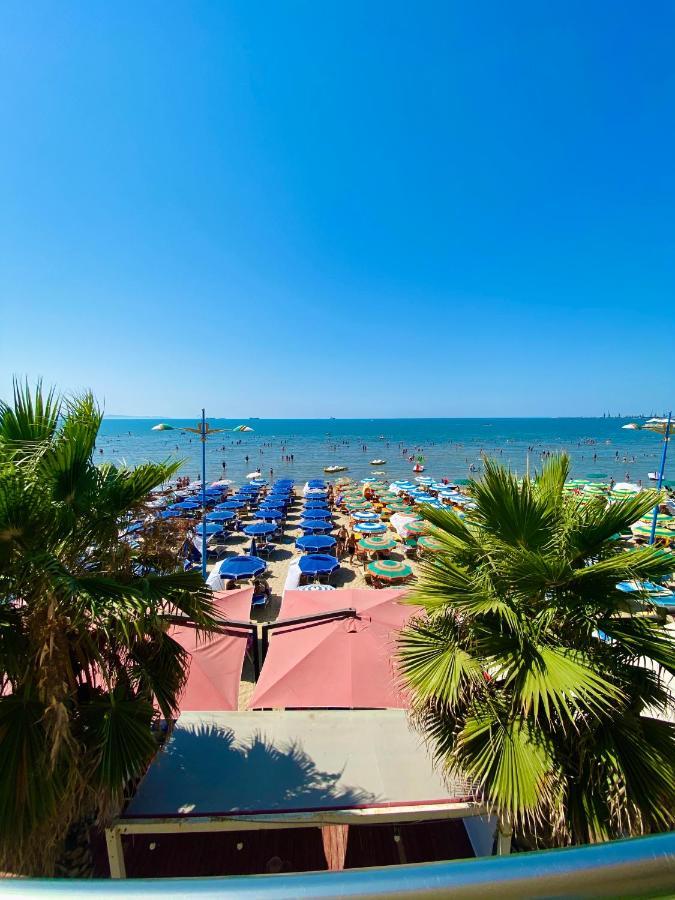 Star Apartments Durrës Buitenkant foto