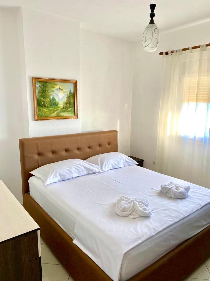 Star Apartments Durrës Buitenkant foto