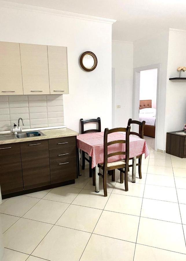 Star Apartments Durrës Buitenkant foto