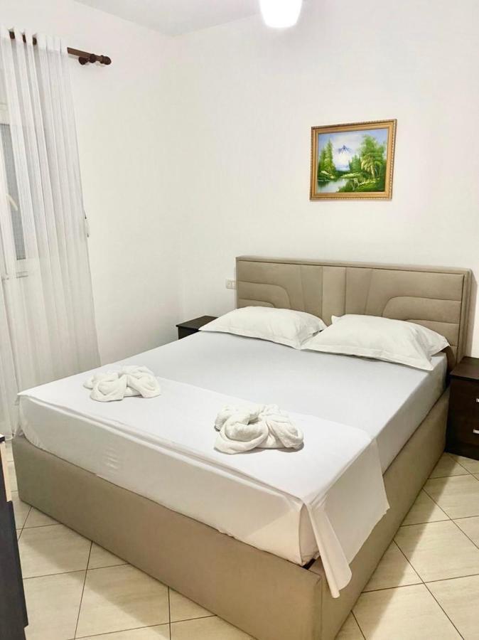 Star Apartments Durrës Buitenkant foto